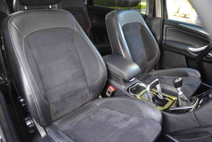 Ford Galaxy 2.0 TDCI 103kW Titanium Xenon Panorama 7 míst - foto 15