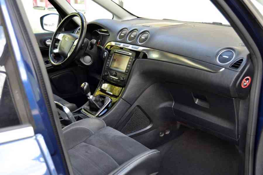 Ford Galaxy 2.0 TDCI 103kW Titanium Xenon Panorama 7 míst - foto 14