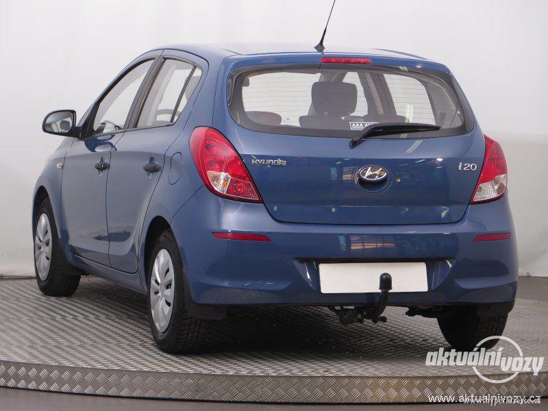 Hyundai i20 1.2, benzín, r.v. 2014 - foto 13
