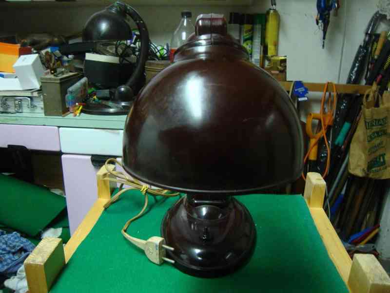 Retro starožitná lampa lampička bakelitová TYP 11126 pěkná - foto 3
