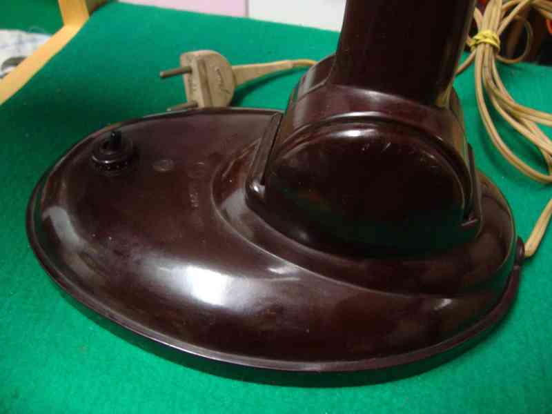 Retro starožitná lampa lampička bakelitová TYP 11126 pěkná - foto 9