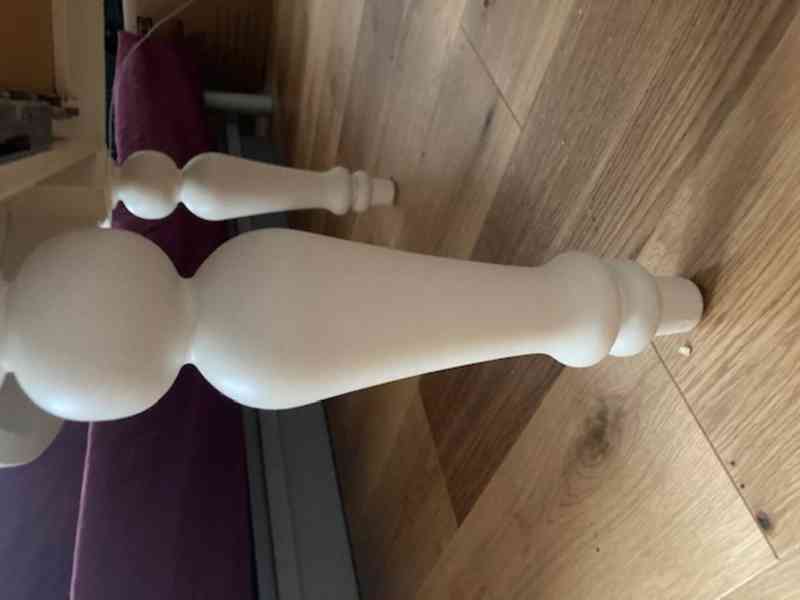 BÍLÝ STOLEK - foto 4