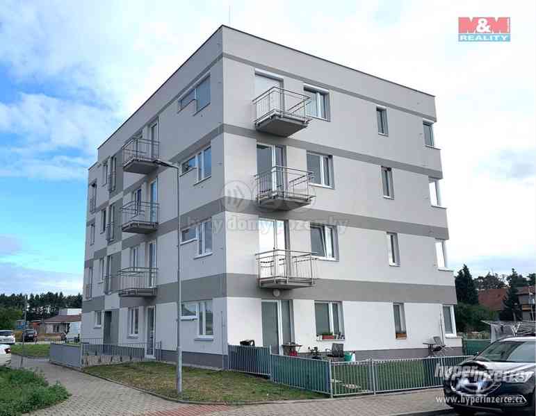 Pronájem bytu 1+kk, 47 m?, Velký Osek, ul. U hřiště - foto 1