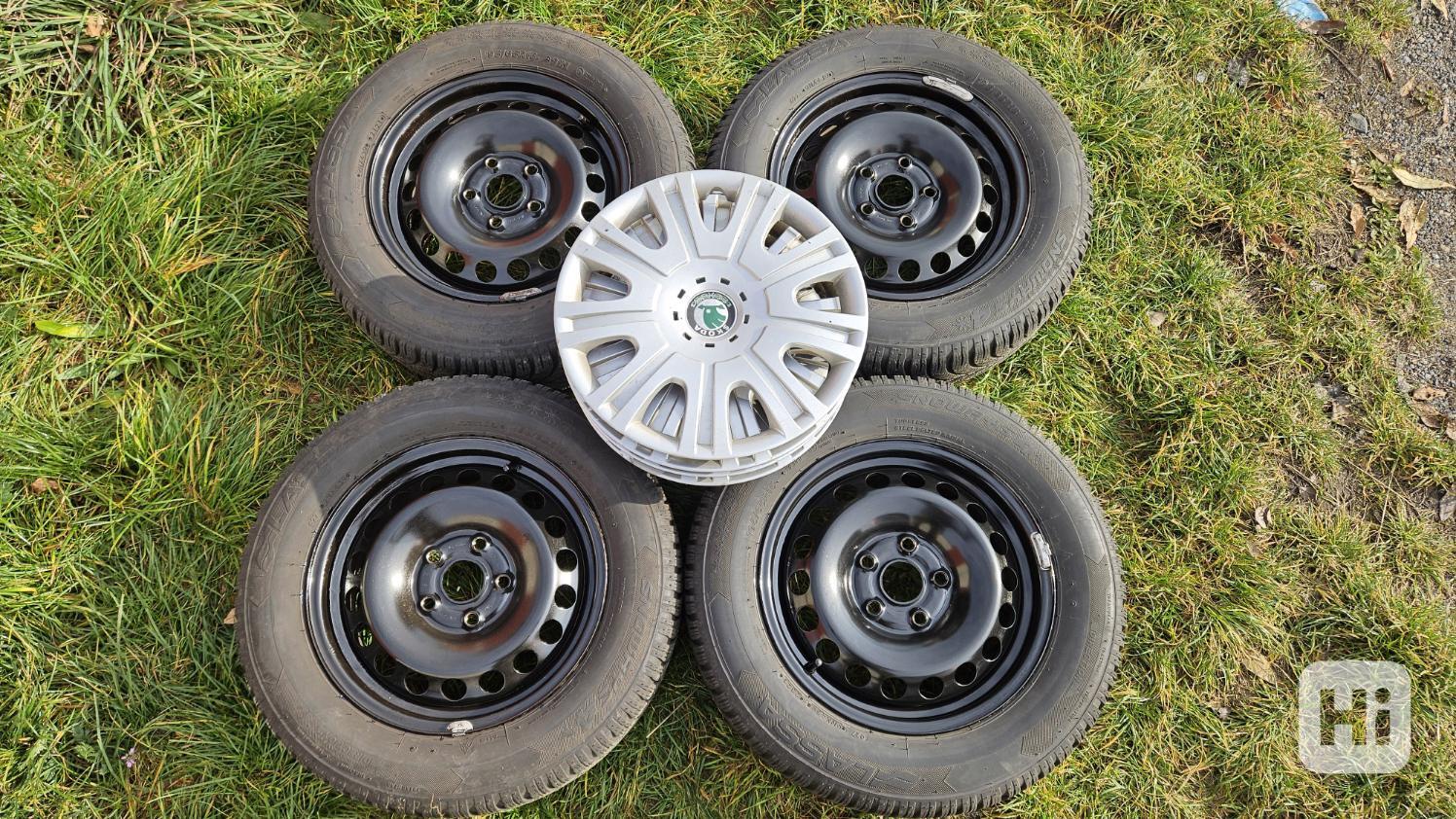 Škoda Octavia 2 zimní kola pneumatiky 195/65 R15 disky 15" - foto 1