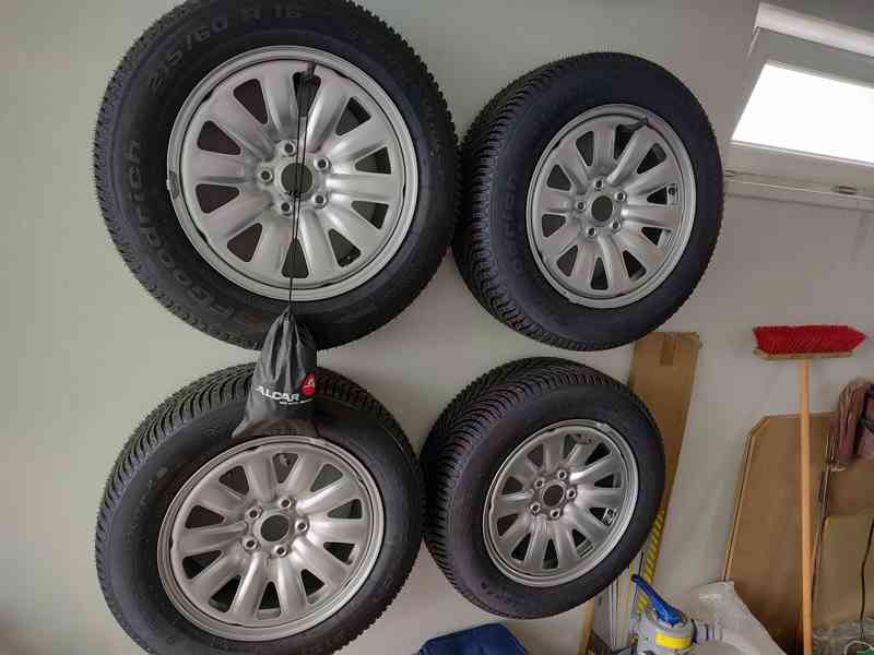 Nové nepoužité zimní pneu 215/60 R16 s novými disky - sada - foto 1
