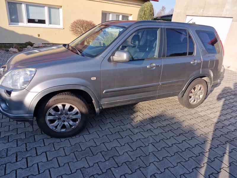 Honda CR-V, 2,2 nafta, 4x4,tažné, sada kol - foto 3