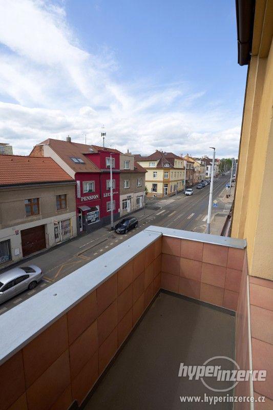 Pronájem bytu 2+1 - 70 m2 v Kobylisích u metra - foto 6