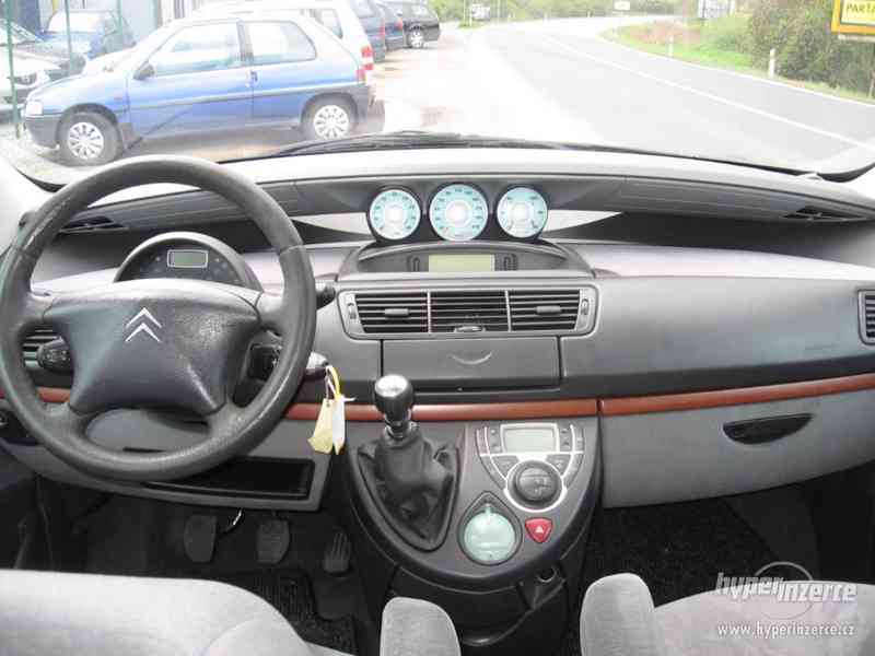 CITROEN C8 - foto 18