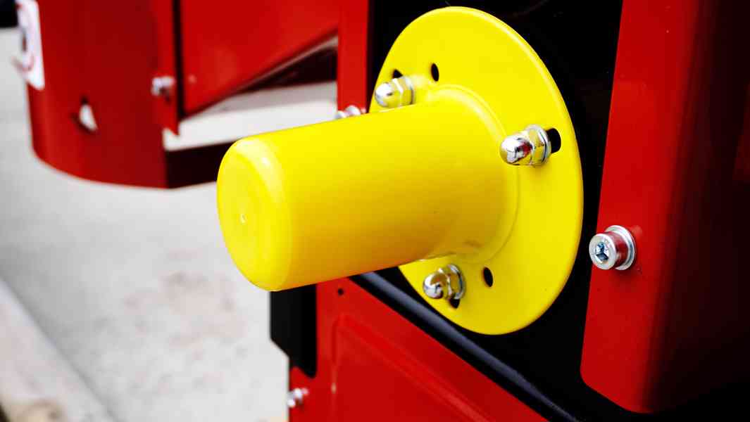 PROFESIONÁLNÍ ŠPALÍKOVAČ ZA TRAKTOR (RP100) Remet - foto 4