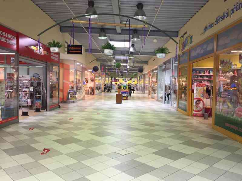 Obchodní prostory Cheb, OC Dragoun, 179,4 m2 - foto 3