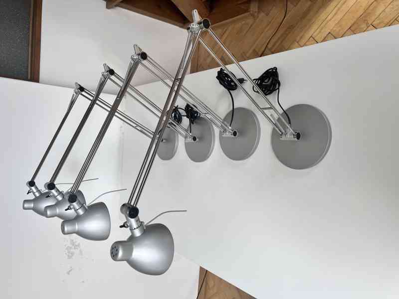 Stolní lampa (šedostříbrná) - foto 3