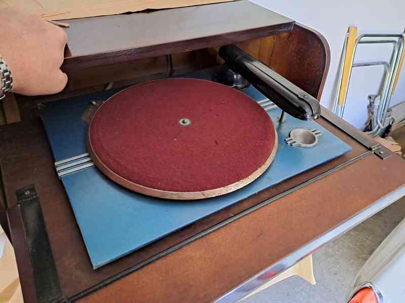 staré gramofony na 78 ot