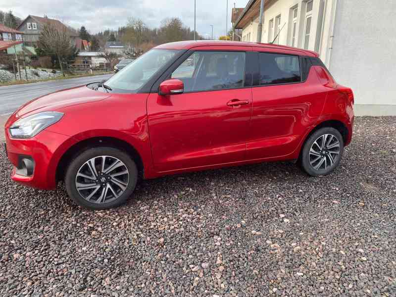 Suzuki Swift 1,2i Comfort 4x4 benzín 61kw - foto 3