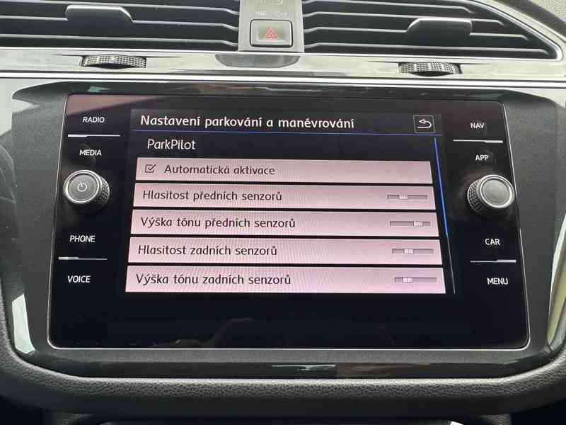 Volkswagen Tiguan 2.0 TDI 110kW/4x4/DSG/Nav - foto 33