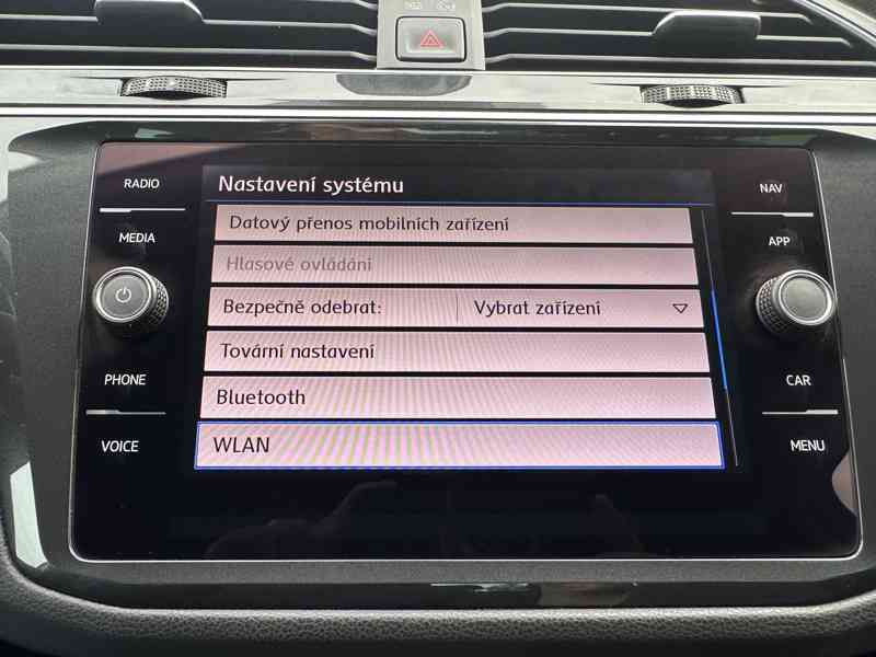 Volkswagen Tiguan 2.0 TDI 110kW/4x4/DSG/Nav - foto 38