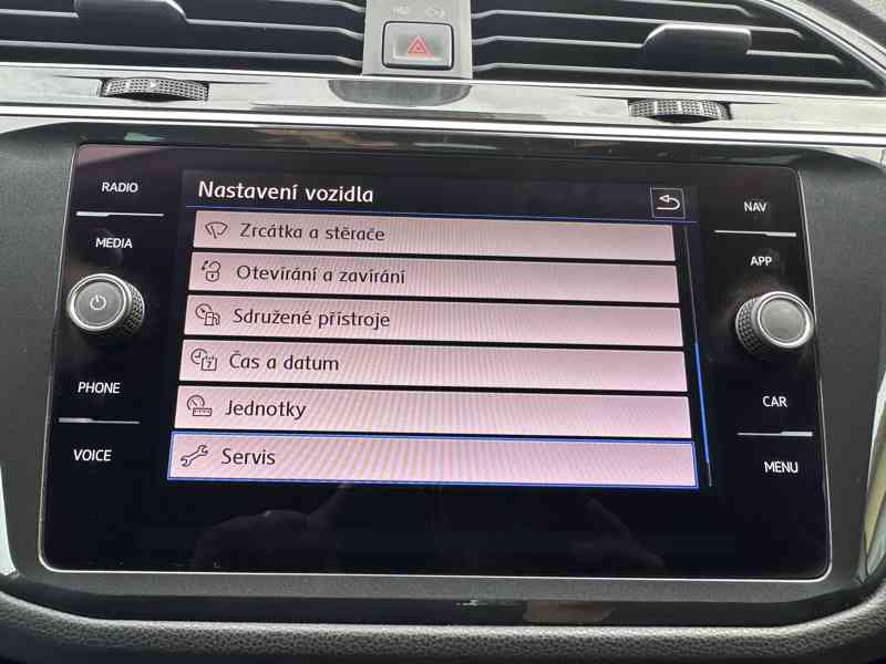 Volkswagen Tiguan 2.0 TDI 110kW/4x4/DSG/Nav - foto 34
