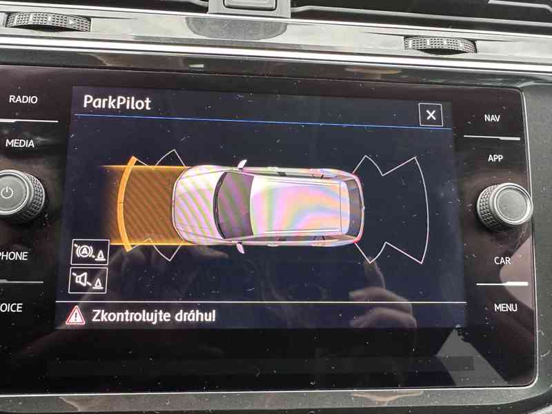 Volkswagen Tiguan 2.0 TDI 110kW/4x4/DSG/Nav - foto 40
