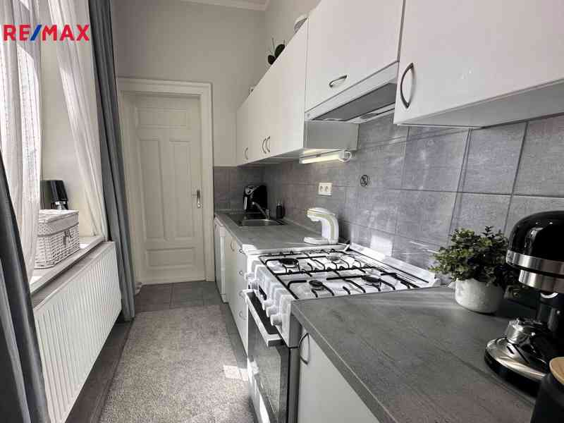 Pronájem bytu 2+1 s balkónem v centru Ostravy, 75 m2 - foto 8