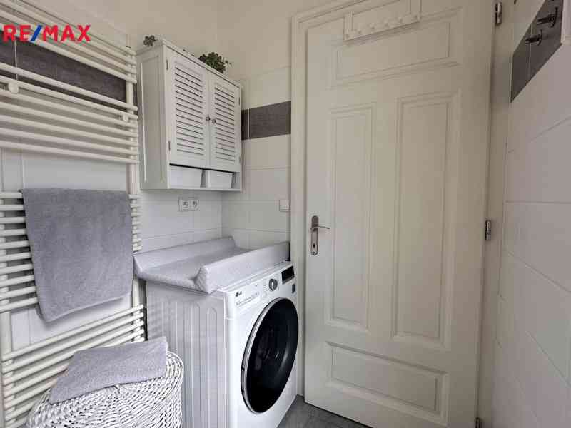 Pronájem bytu 2+1 s balkónem v centru Ostravy, 75 m2 - foto 12