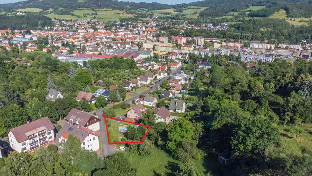 Prodej stavebního pozemku v Sušici - foto 11