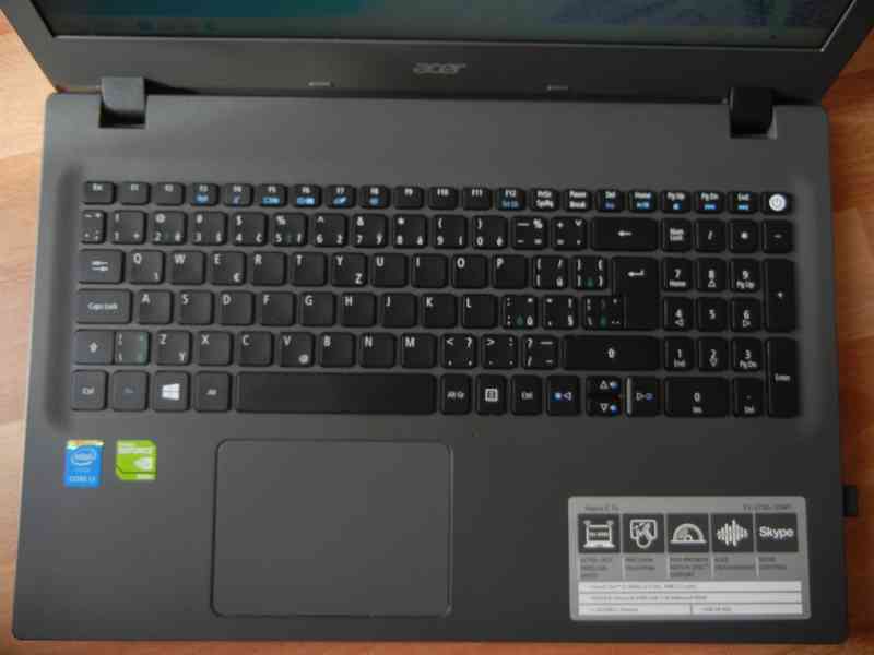 Aspire E15 , Intel Core i3-5005U,GeForce 940M 2GB - foto 4