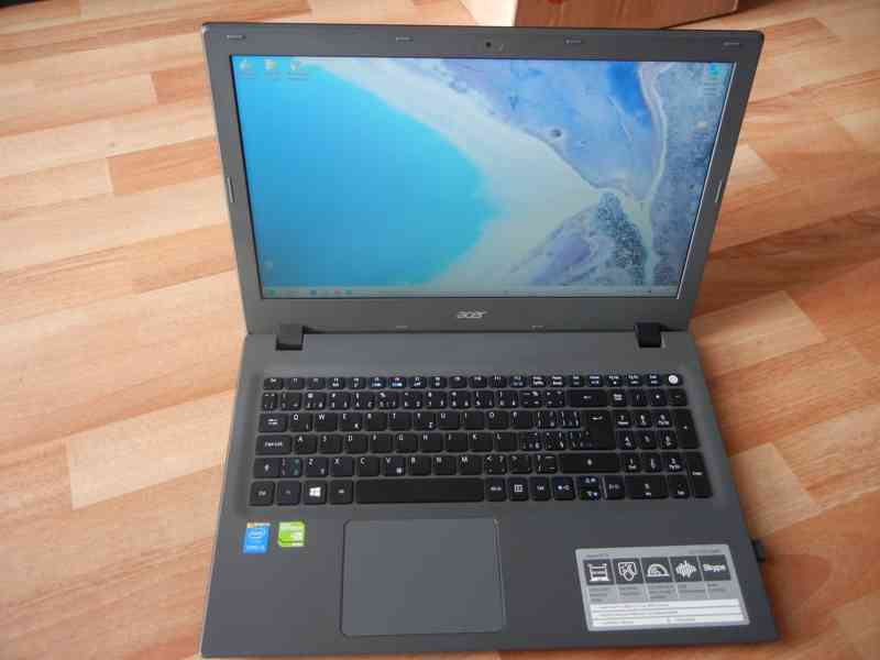 Aspire E15 , Intel Core i3-5005U,GeForce 940M 2GB - foto 3