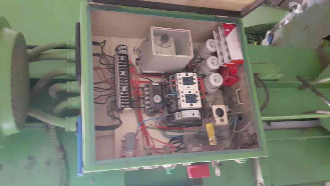 Balíkovací lis - foto 6