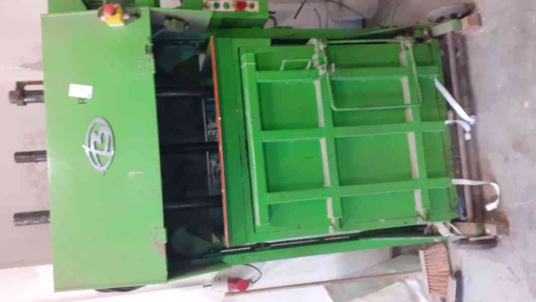 Balíkovací lis - foto 2