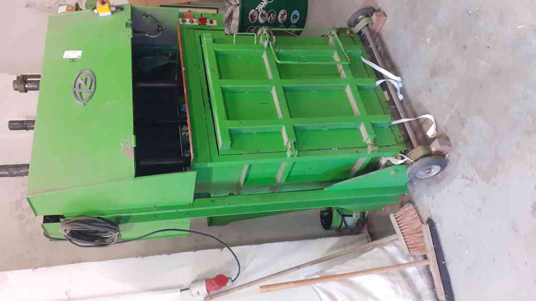 Balíkovací lis - foto 4