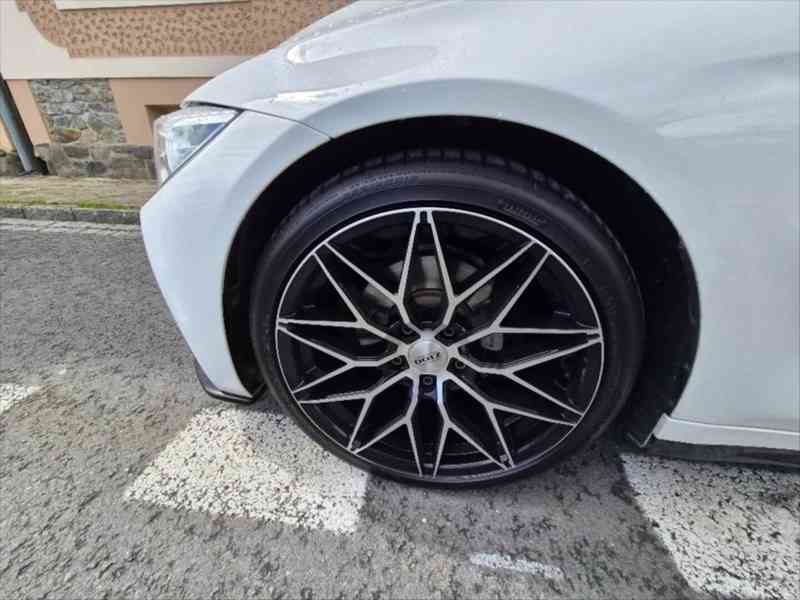 BMW Řada 4 2,0   420D kabrio r.v.2015 - foto 14