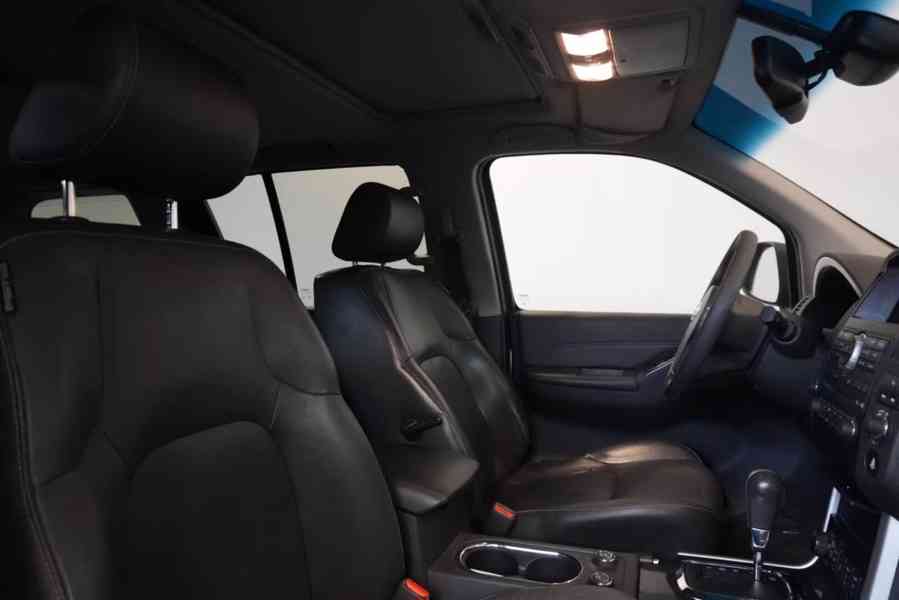 Nissan Pathfinder 3.0 V6 dCi LE BOSE 170kw - foto 10