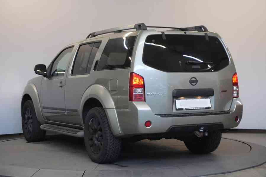 Nissan Pathfinder 3.0 V6 dCi LE BOSE 170kw - foto 18