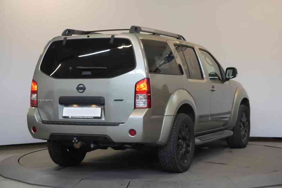 Nissan Pathfinder 3.0 V6 dCi LE BOSE 170kw - foto 8