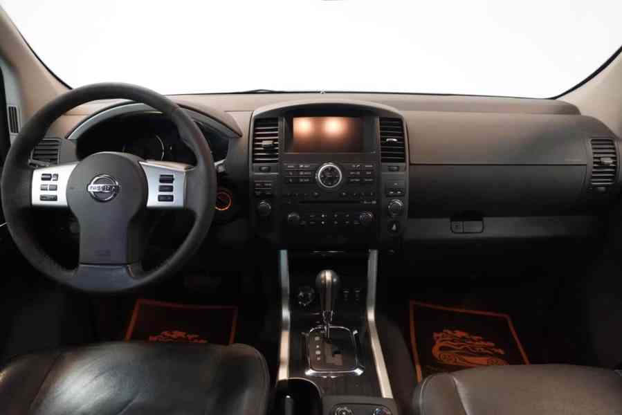Nissan Pathfinder 3.0 V6 dCi LE BOSE 170kw - foto 17