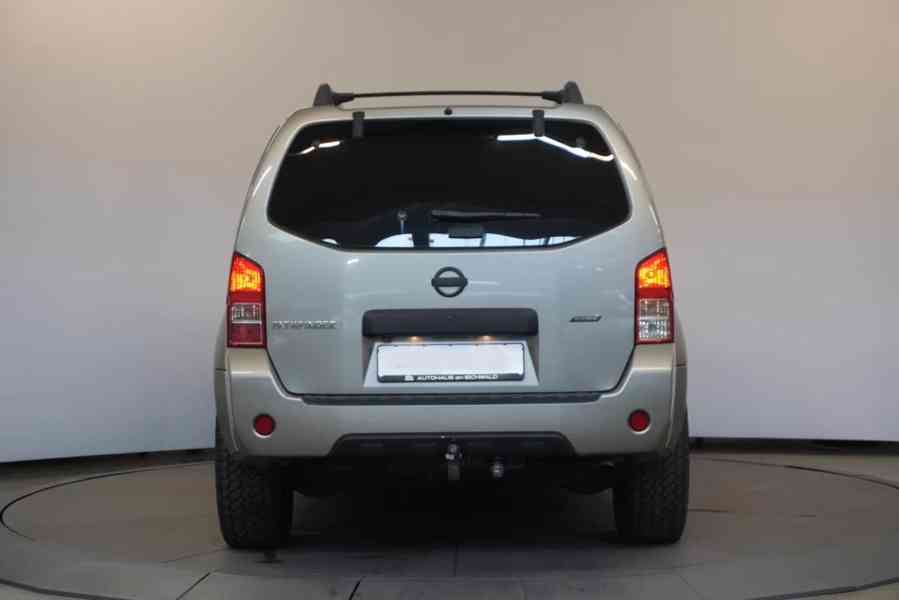 Nissan Pathfinder 3.0 V6 dCi LE BOSE 170kw - foto 16