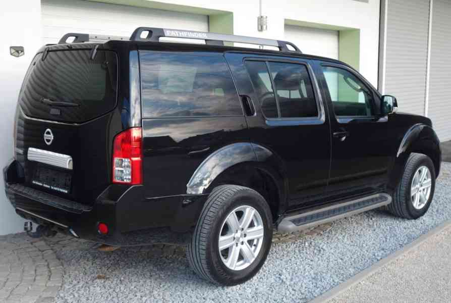 Nissan Pathfinder 2.5 dCi 4x4 140kw - foto 3