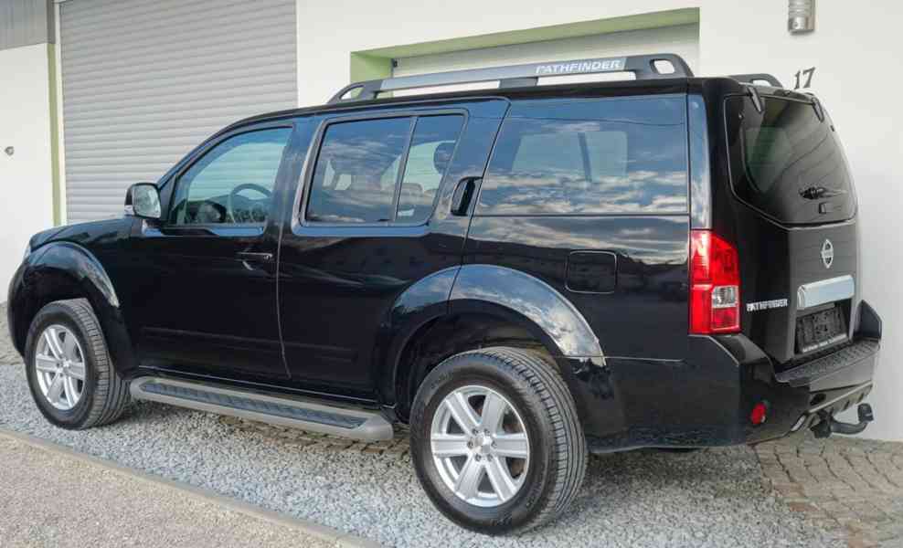 Nissan Pathfinder 2.5 dCi 4x4 140kw - foto 4