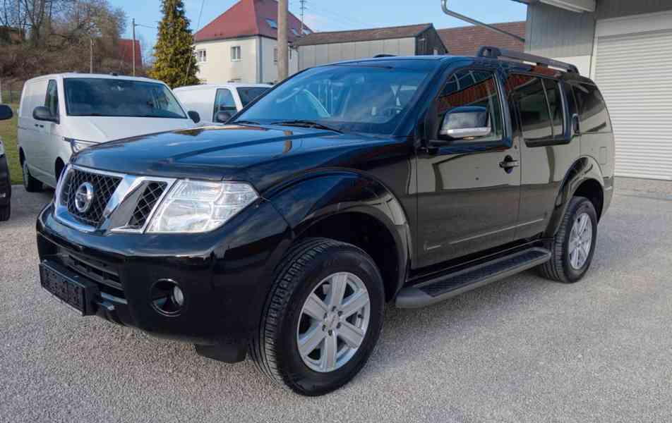 Nissan Pathfinder 2.5 dCi 4x4 140kw - foto 7