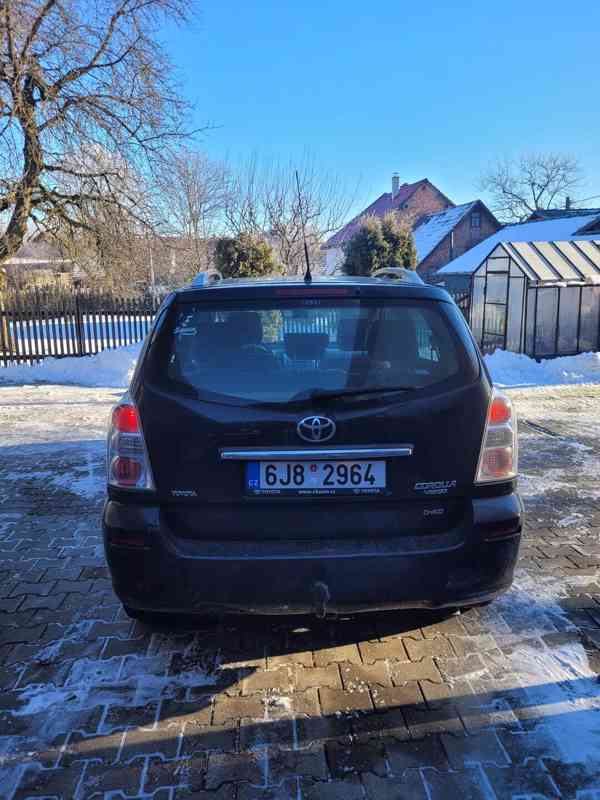 Toyota Corolla Verso 2.2 D-4D - foto 3