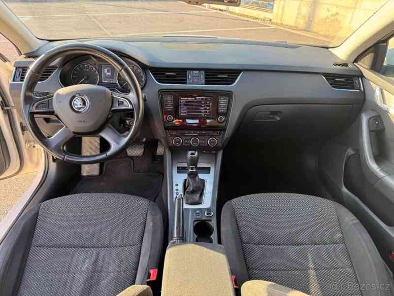 Škoda Octavia 3,0 3 - foto 9