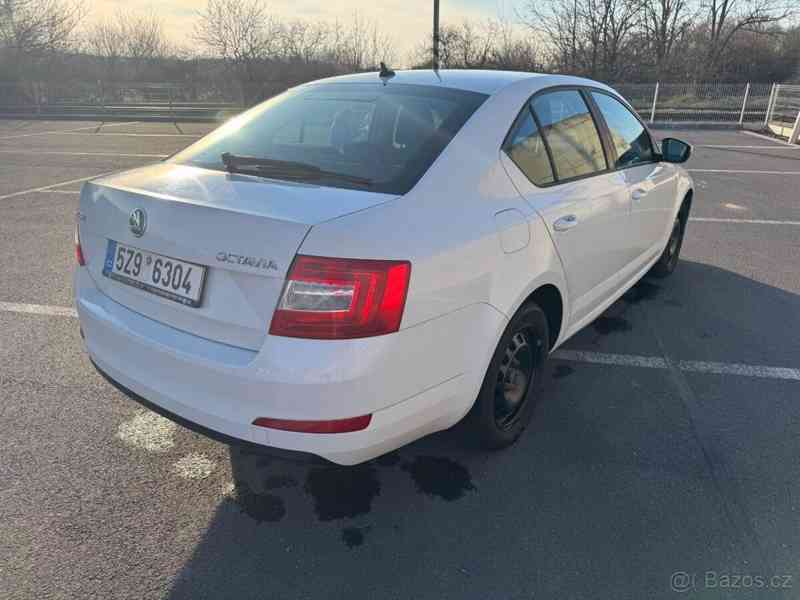 Škoda Octavia 3,0 3 - foto 5