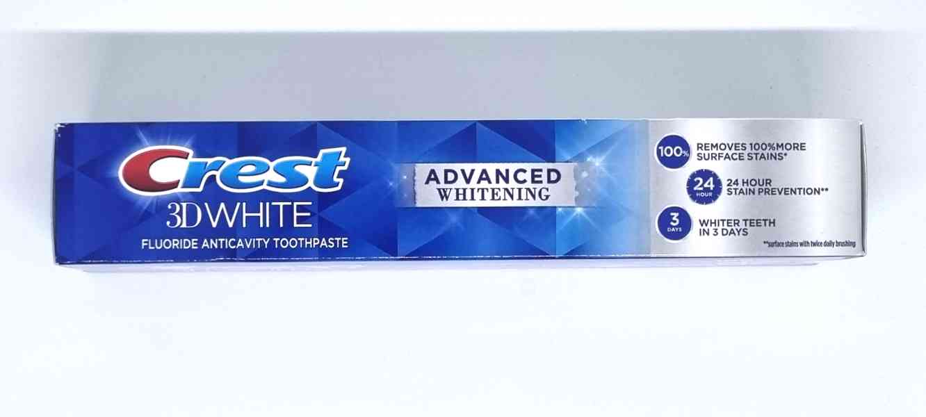 Bělicí zubní pasta Crest 3D White ADVANCED Whitening 147 g - foto 2