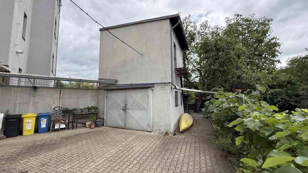 PRODEJ SPOLUVLASTNICKÝCH PODÍLŮ NA NEMOVITOSTECH - TRMICE - foto 11