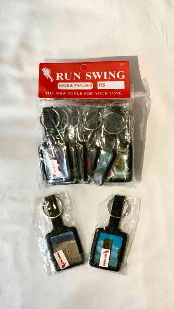 Sada 12 nových přívěsků na klíče RUN SWING — 270 Kč - foto 3