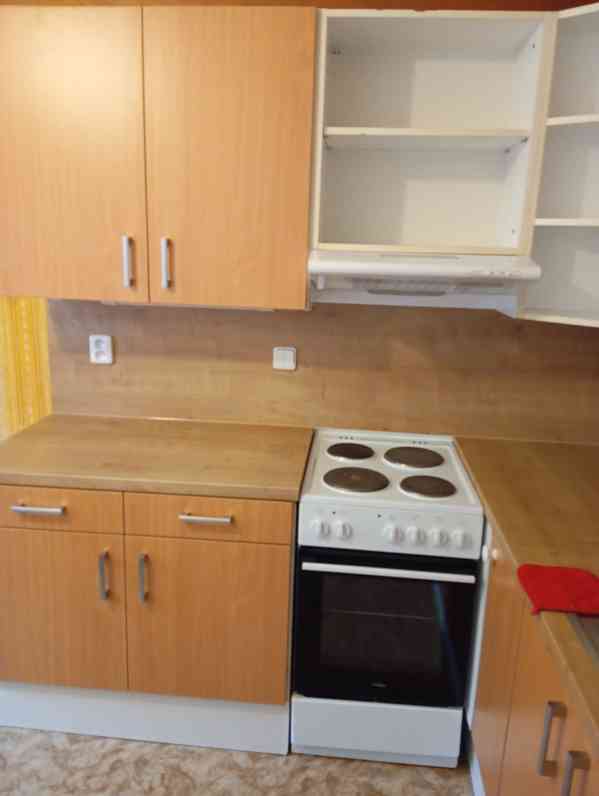 Pronájem bytu 2+1 Skupova ul. Olomouc (1.patro),  - foto 2