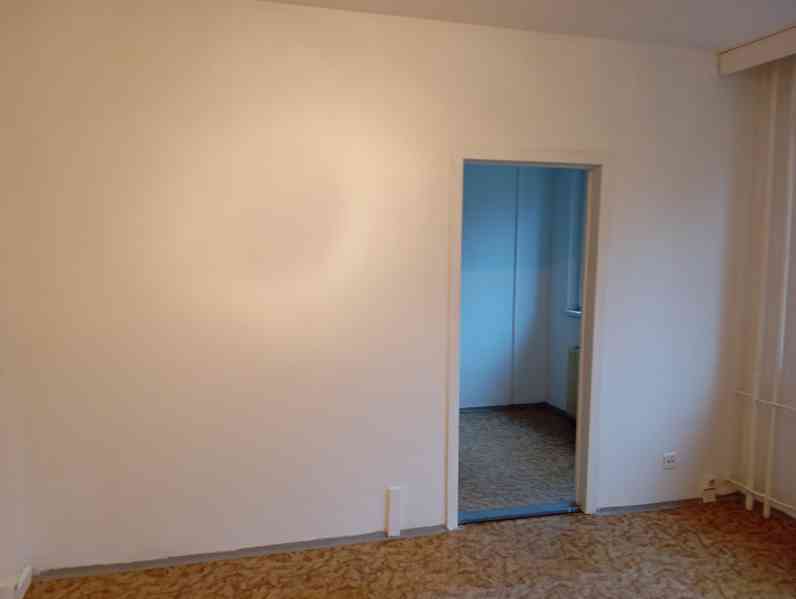 Pronájem bytu 2+1 Skupova ul. Olomouc (1.patro),  - foto 4