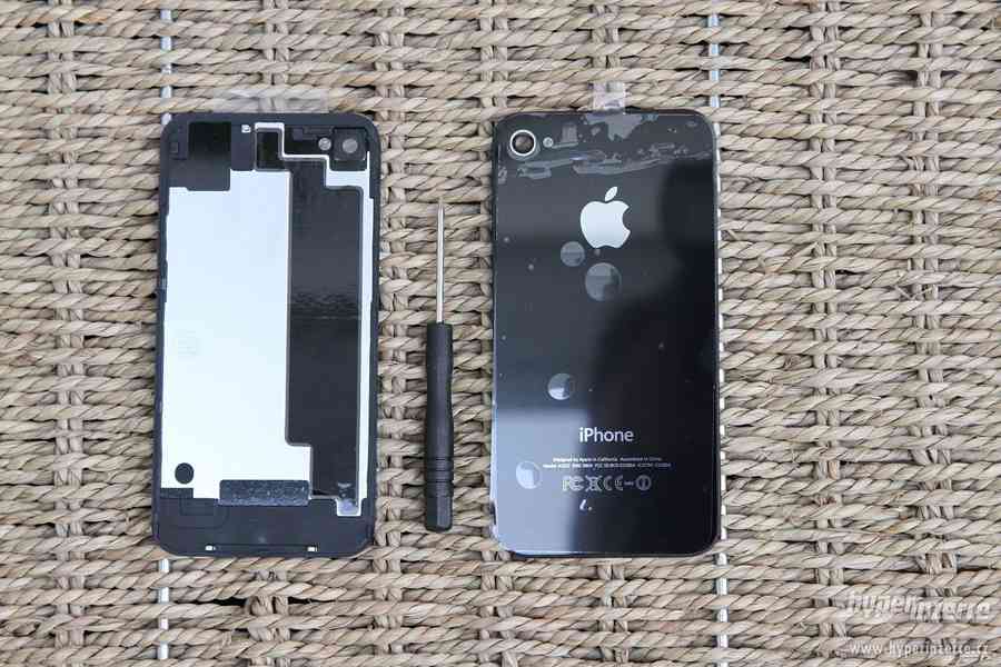 Zadní kryt sklo pro iPhone 4 a 4S černý - foto 1
