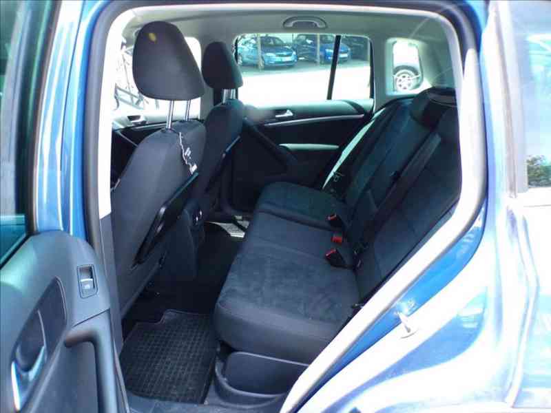 Volkswagen Tiguan 2,0 TDI 4MOTION - foto 9
