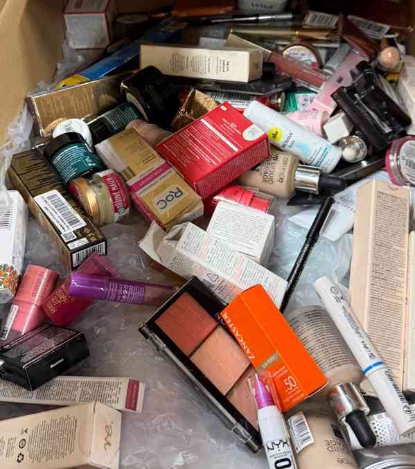 Mix malé kosmetiky Amazon/Notino - prémiové značky - foto 2