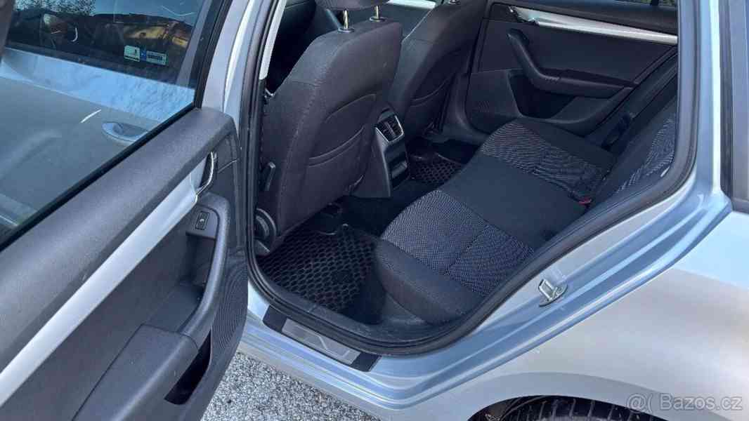 Škoda Octavia 1,6 III TDI, 2014 – Navigace, Tažn - foto 10